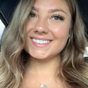 Meet your Posher, Alexus